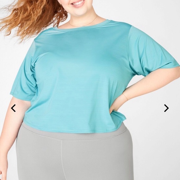 Fabletics Eco-Conscious Twist Back Tee - Picture 4 of 6